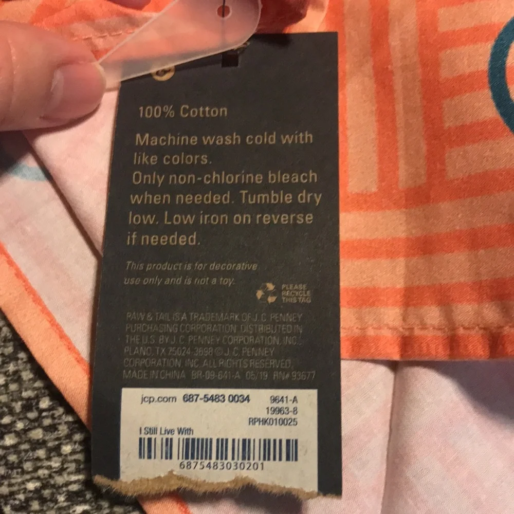 NWT Paw and Tail Pet Bandana